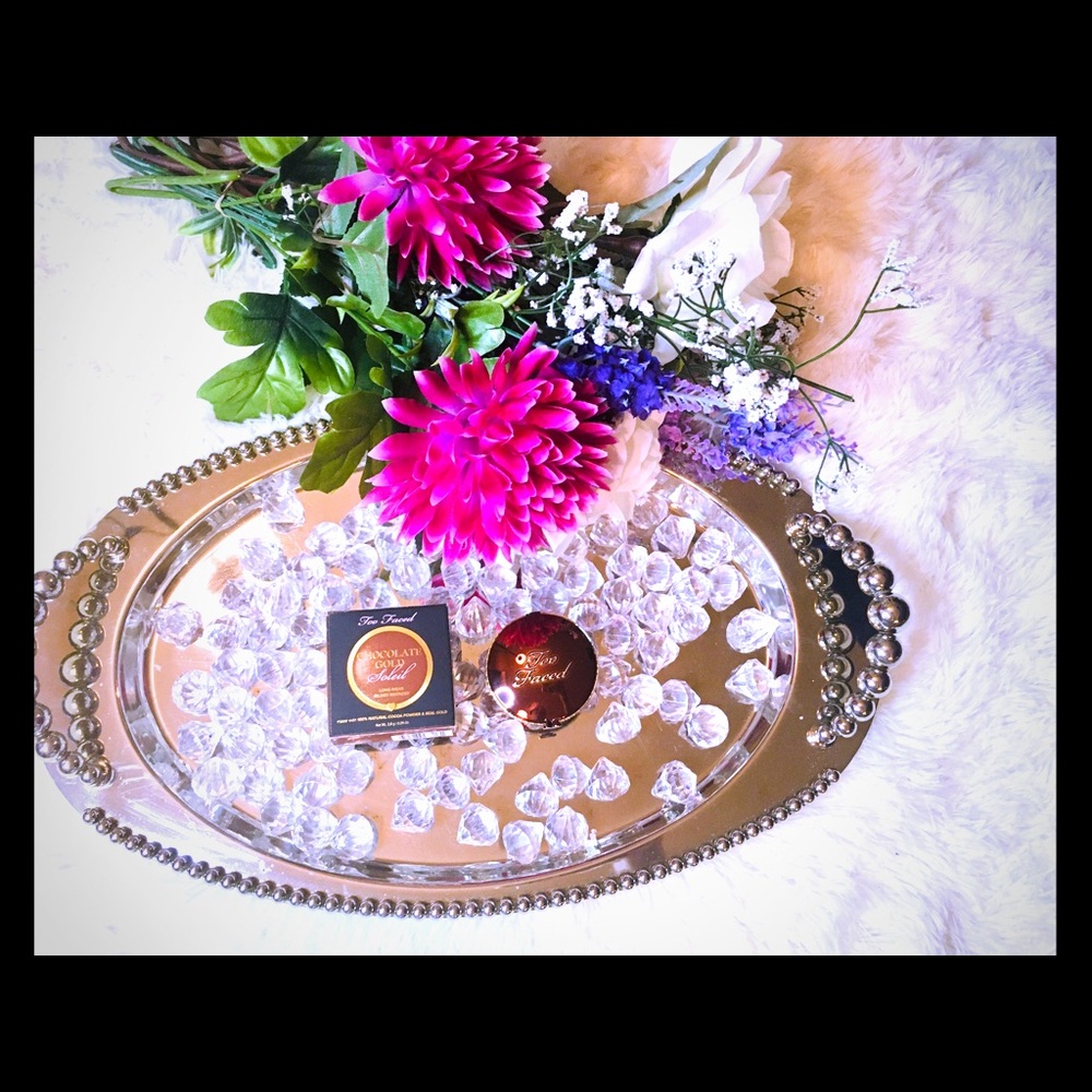 Two Faced Chocolate Gold Soleil Bronzer